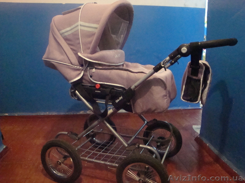 Продам б\у коляску в отличном состоянии - <ro>Изображение</ro><ru>Изображение</ru> #1, <ru>Объявление</ru> #666362