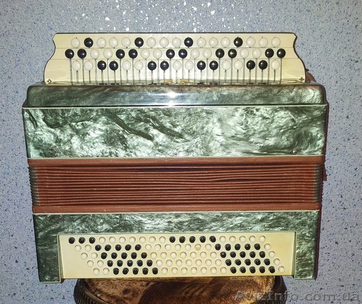 Баян Кунгур 52х100б. с футляром (зеленый) - <ro>Изображение</ro><ru>Изображение</ru> #1, <ru>Объявление</ru> #1175169