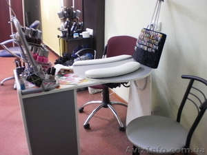 Сдам  в аренду в  салоне  красоты