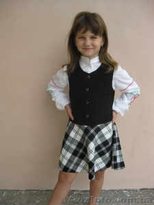 Сарафан с отделкой для младших школьниц - <ro>Изображение</ro><ru>Изображение</ru> #2, <ru>Объявление</ru> #650300
