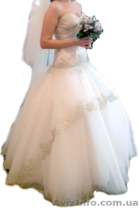 Продам эксклюзивное свадебное платье в отличном состоянии! - <ro>Изображение</ro><ru>Изображение</ru> #1, <ru>Объявление</ru> #899907