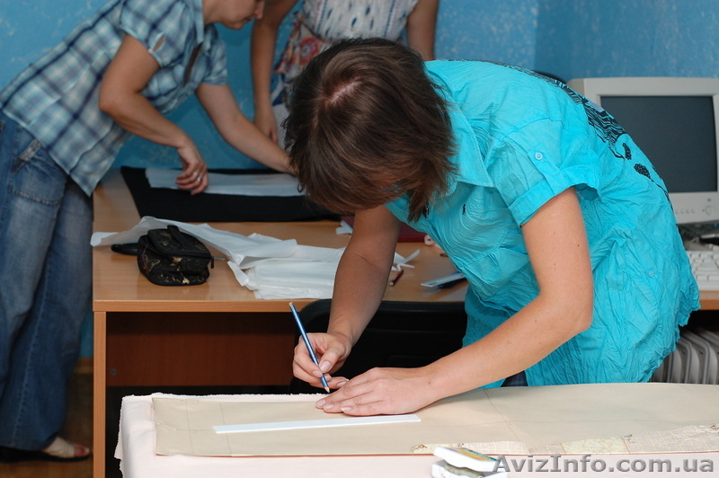 КУРСЫ КРОЙКИ, ШИТЬЯ И МОДЕЛИРОВАНИЯ ОДЕЖДЫ - <ro>Изображение</ro><ru>Изображение</ru> #9, <ru>Объявление</ru> #676181