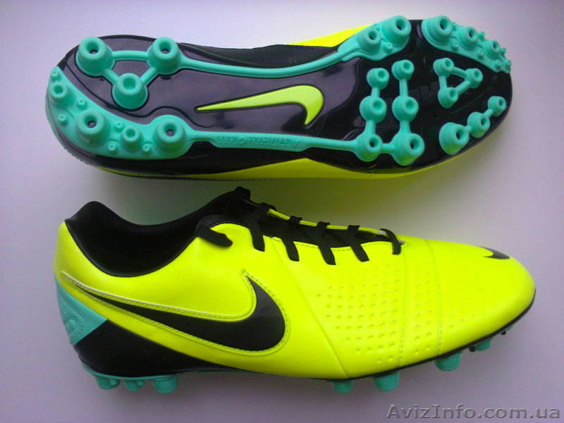 Две пары профессиональных бутс Nike CTR 360 (Испания). 43 и 44 размеры. 1000 гр. - <ro>Изображение</ro><ru>Изображение</ru> #4, <ru>Объявление</ru> #977301