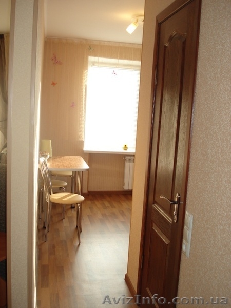 Посуточно 1-к. кв-ра с кондиционером в центре, евроремонт и Wi-Fі.  Оф. документ - <ro>Изображение</ro><ru>Изображение</ru> #6, <ru>Объявление</ru> #980625