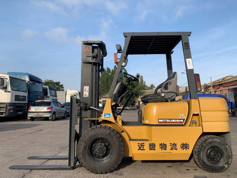 Вилочный автопогрузчик/автонавантажувач Mitsubishi на 2.5 тонны - <ro>Изображение</ro><ru>Изображение</ru> #7, <ru>Объявление</ru> #1697982