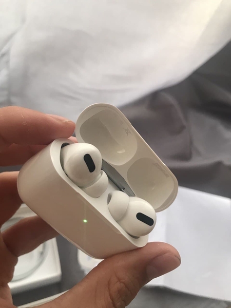 Наушники AirPods Pro оригинальные, чек - <ro>Изображение</ro><ru>Изображение</ru> #2, <ru>Объявление</ru> #1715680